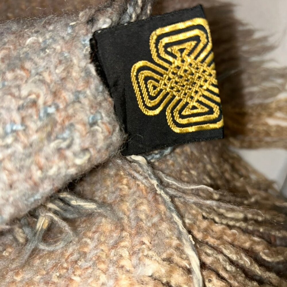 Blanket neutral colors throw Made in Ireland Celtic - Picture 4 of 6